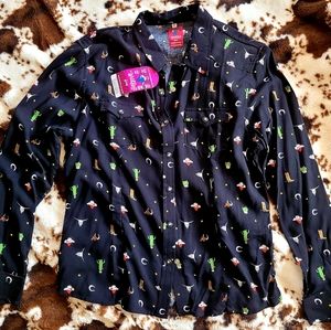 NWT Wild Bull Large sz 8 black snap button Western Print Top